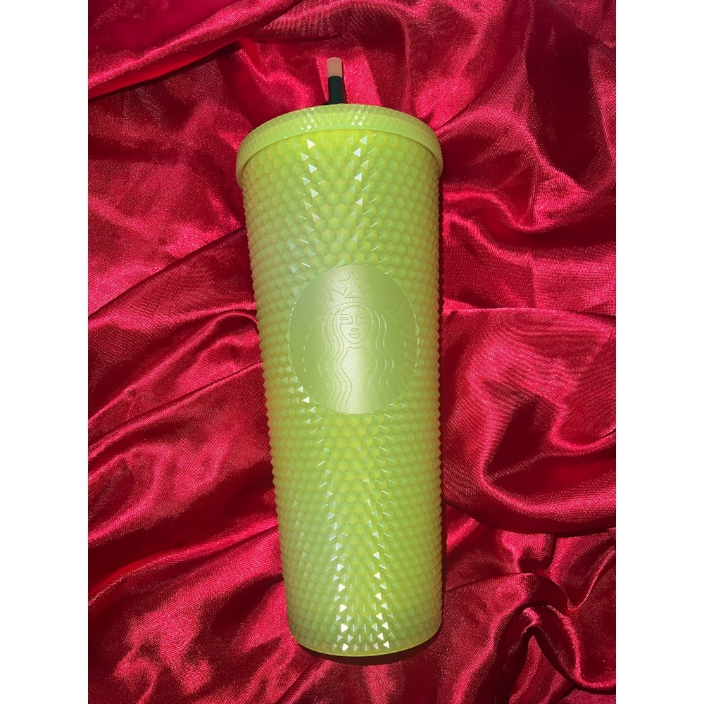 NWT STARBUCKS GLOW IN THE DARK DIAMOND STUDDED TUMBLER  2022